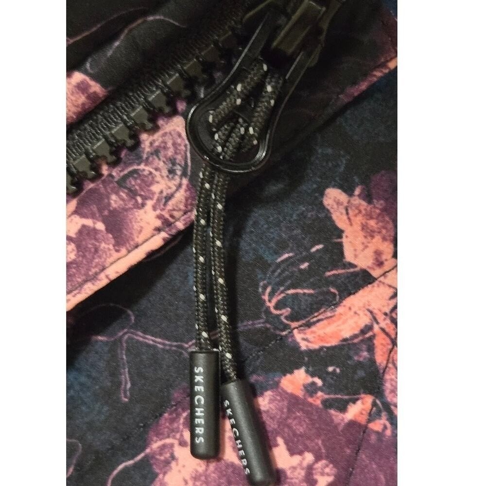 Skechers Women's Floral Print Vest Black Pink Sleeveless Zip Size Small - Picture 7 of 8